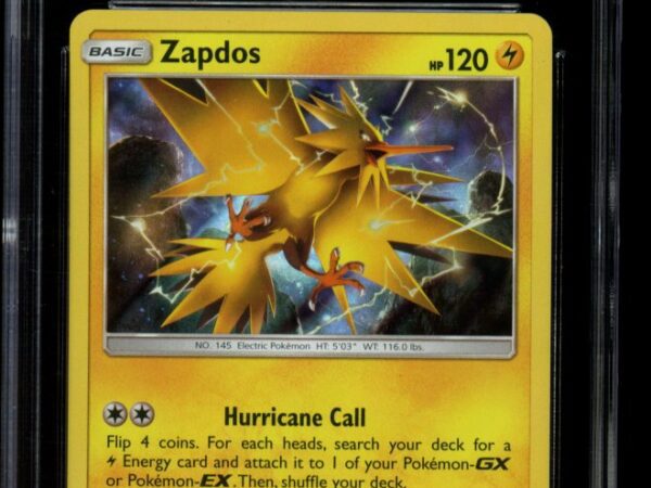 CGC 10 Zapdos 24/68 Holo - Hidden Fates