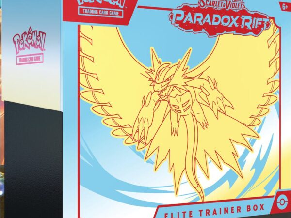 Paradox Rift  Elite Trainer Box - Roaring Moon